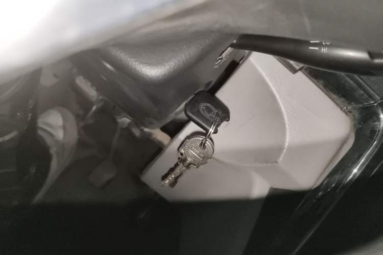 Used Jinbei New Hiace X30L 2016 1.5L Wealth Edition DLCG14 Vehicle Key