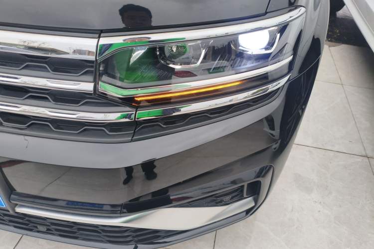 Used Volkswagen Teramont X 2019 330TSI Two-Wheel-Drive Prestige Luxury Edition