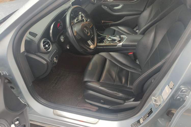 Used Mercedes-Benz C-Class 2015 C 200 L
