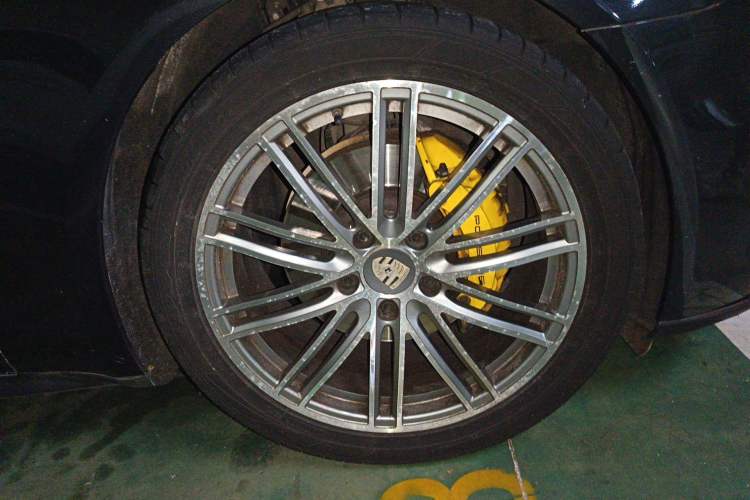 Used Porsche Panamera 2017 Panamera 4 Executive Long Wheelbase 3.0T