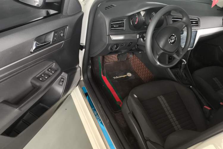 Used Volkswagen Lavida 2019 Lavida Start 1.5L Automatic Trendy Version China VI Standard
