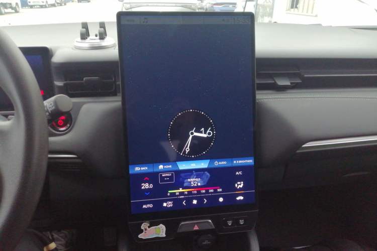 Used Honda e:NP1 2023 420 km Vision Edition Audio And AC Panel