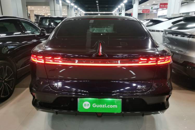 Used VOYAH PASSION 2024 PHEV Four-Wheel Drive Ultra-Long Range Flagship Model
