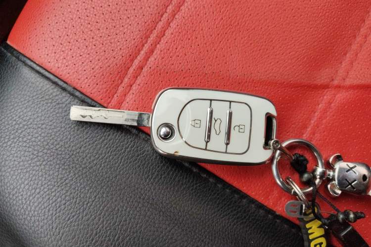 Used Wuling Yangguang 2024 300km Comfort Version with Sealed Windows 60kW
