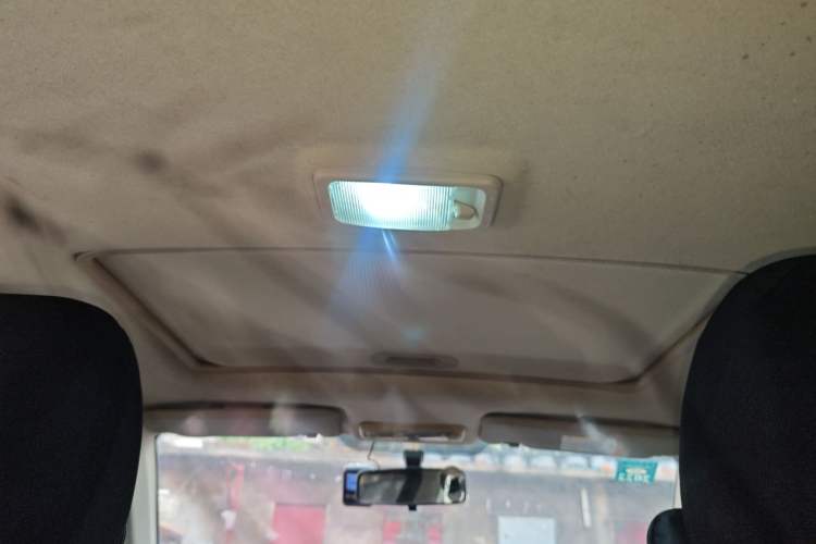 Used Geely Auto Diamond 2015 Sedan 1.5L Manual SuperDeluxe Model