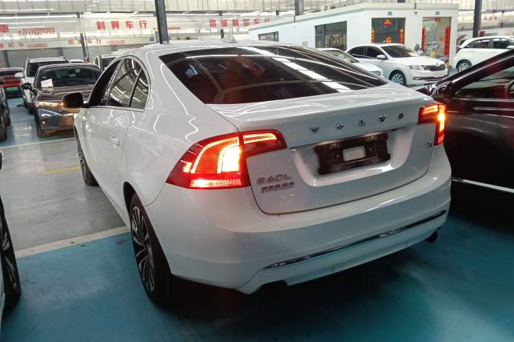 Used Volvo S60 2018 S60L T4 Smart & Ambitious Edition