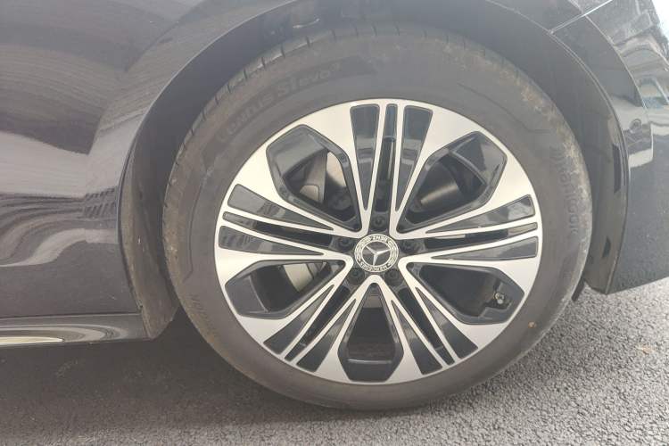 Used Mercedes-Benz E-Class 2025 E 300 L Luxury Model
