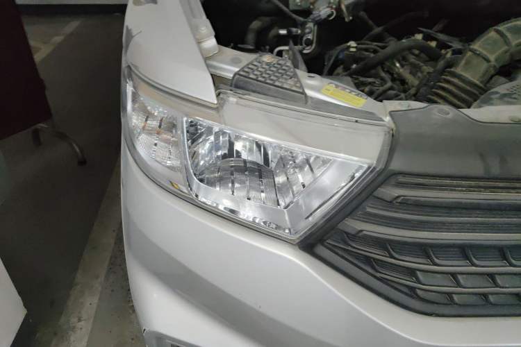 Used Wuling Hongguang V 2022 1.5L Jingqu Version Hydraulic Power Steering LAR
