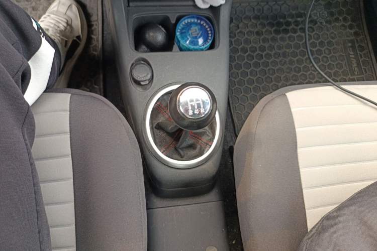 Used Suzuki Swift 2014 1.3L Manual Standard Edition
