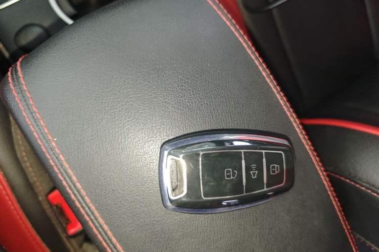 Used Haval H2 2018 Blue-Label 1.5T Dual-Clutch Two-Wheel-Drive Luxury Model Vehicle Key