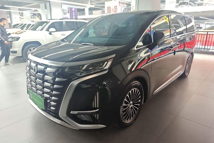 Used Denza D9 2022 DM-i 970 Four-Wheel Drive Flagship Model