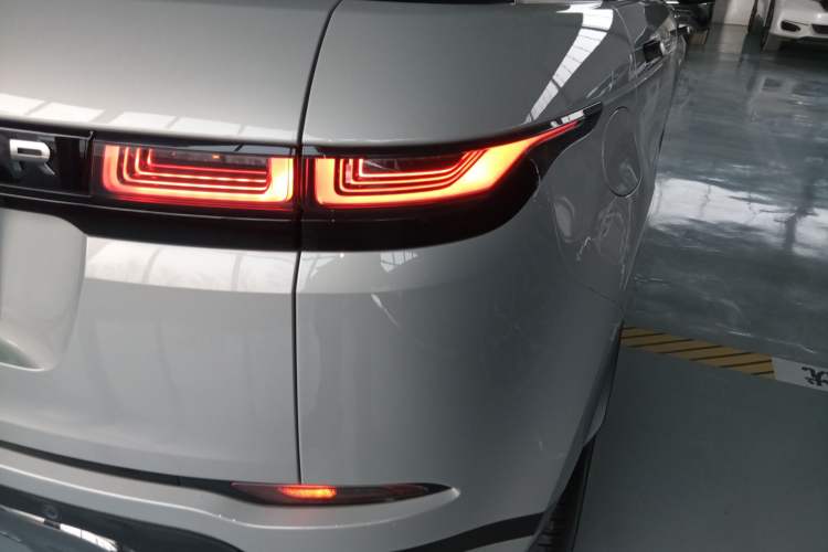 Used Land Rover Range Rover Evoque 2021 Range Rover Velar 249 PS R-Dynamic S Performance Edition