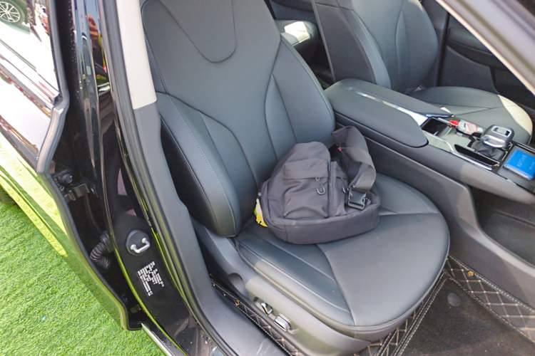 Used Hongqi E-QM5 2023 Revised Version Basic Travel Edition
