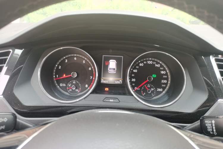 Used Volkswagen Tiguan L 2017 330TSI Automatic Two-Wheel Drive Luxury Edition Instrument Cluster