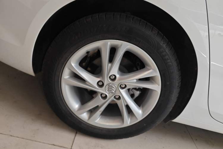 Used Buick Regal 2022 552T Smart Edition Right Rear Wheel Hub