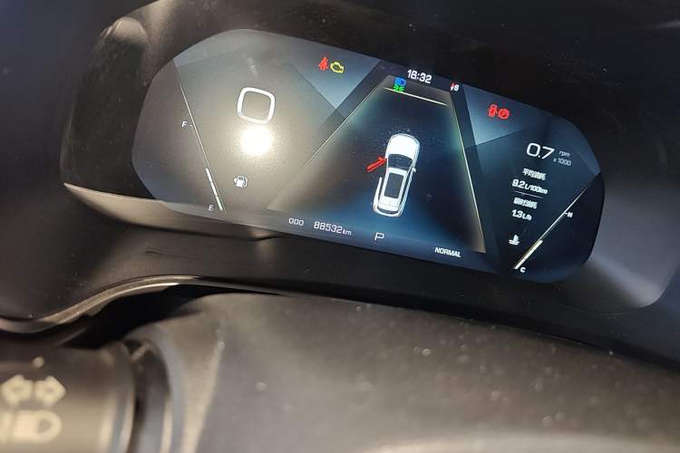 Used Wey VV6 2019 2.0T Two-Wheel-Drive Flagship Version China VI Standard
