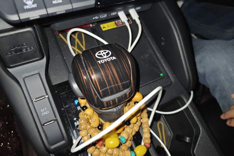 Used Toyota Prado 2024 2.4T Cross-Border BX Edition 5 Seats Gear Lever