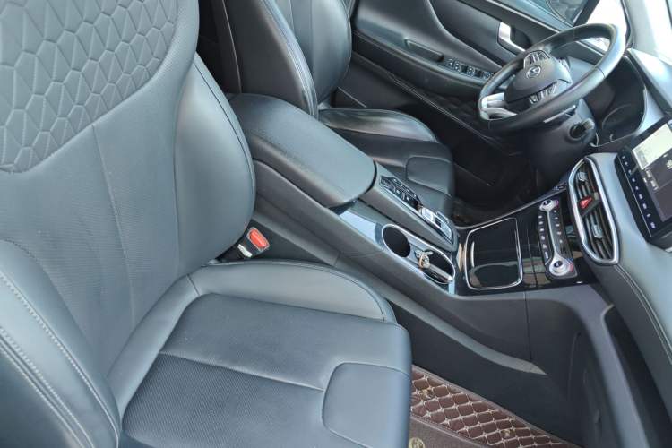 Used Hyundai Santa Fe 2020 380 TGDi Automatic Two-Wheel Drive GLS Luxury Edition