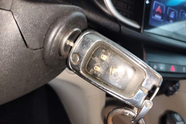 Used Buick GT 2017 15N Automatic Elite Version Interior 1