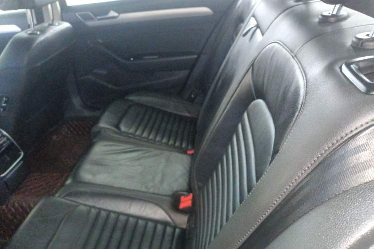 Used Volkswagen Magotan 2018 330TSI DSG Advanced Model
