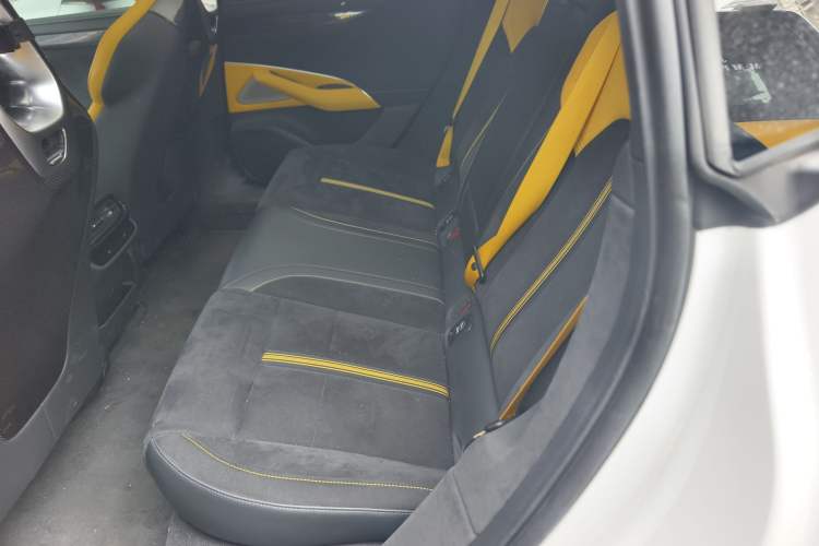 Used Xiaomi Auto SU7 Ultra 2025 Ultra Model Left Rear Seat