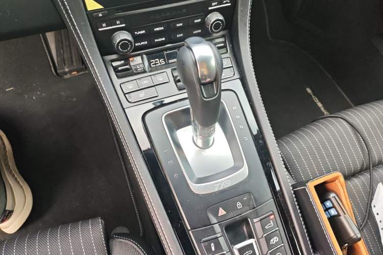 Used Porsche 718 2022 Boxster T 2.0T Gear Lever