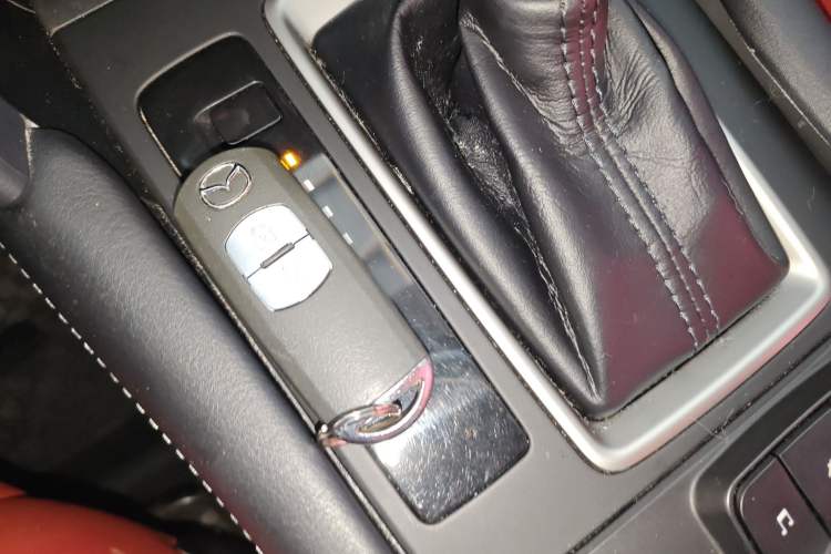 Used Mazda CX-4 2020 2.0L Automatic Two-Wheel Drive Blue Sky Dynamic Edition Vehicle Key