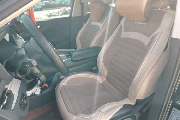 Used Hongqi E-QM5 2023 620km PLUS
