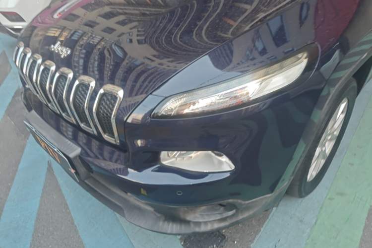 Used Jeep Cherokee 2016 2.0L Superior Edition