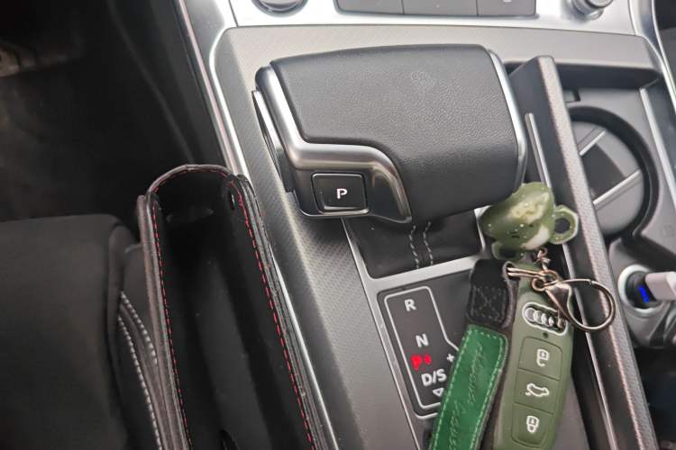 Used Audi A7L 2024 45TFSI S-line Dream-Building Edition Flow Crystal Package