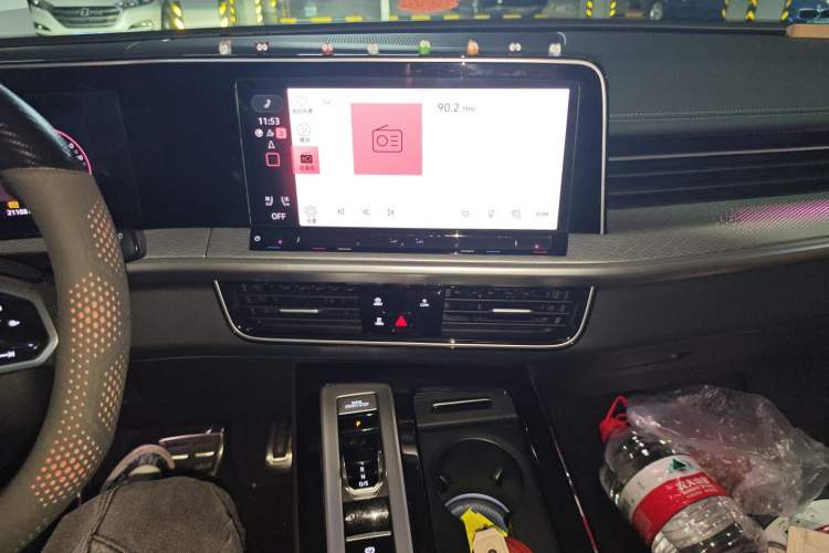 Used Volkswagen Tavendor 2024 380TSI All-Wheel-Drive R-Line Journey Shared Enjoyment Model
