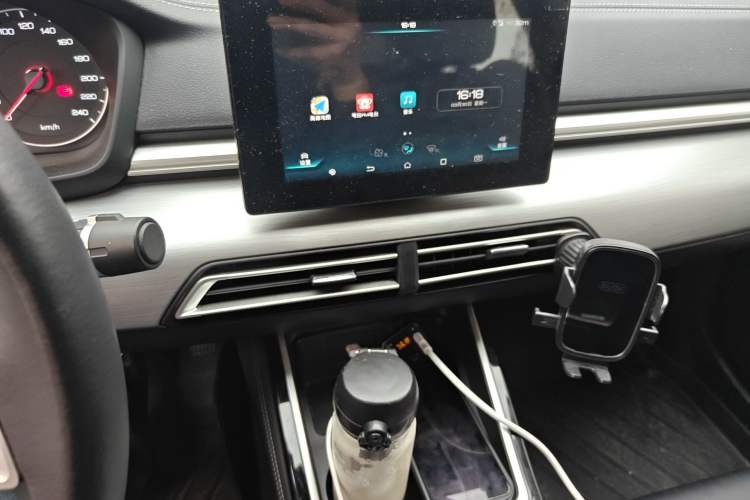 Used BYD Qin New Energy 2019 High-Range Luxury Model Audio And AC Panel