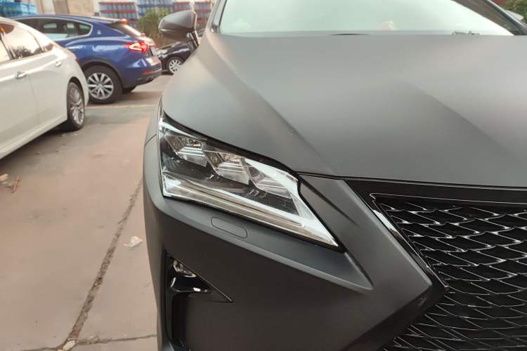 Used Lexus RX 2016 300 4x4 Elegant Edition China V-standard Right Front Headlight