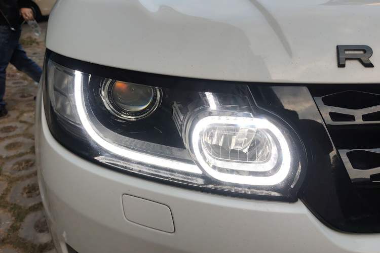 Used Land Rover Range Rover Sport 2017 3.0 SC V6 SE
