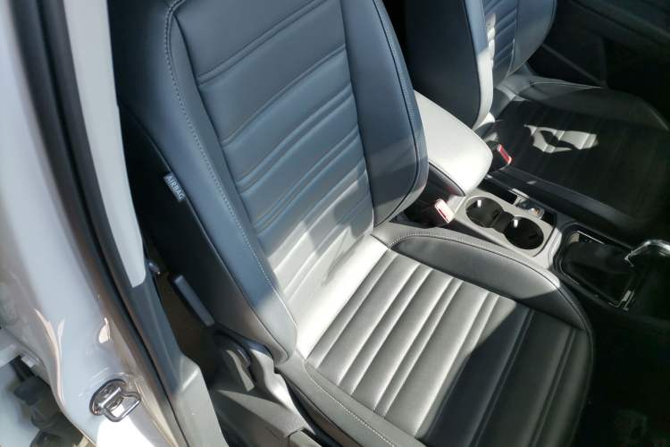 Used Volkswagen Touran 2018 Volkswagen Touran L 280TSI DSG Comfort Edition 7 Seats China V Emission Standard Right Front Seat