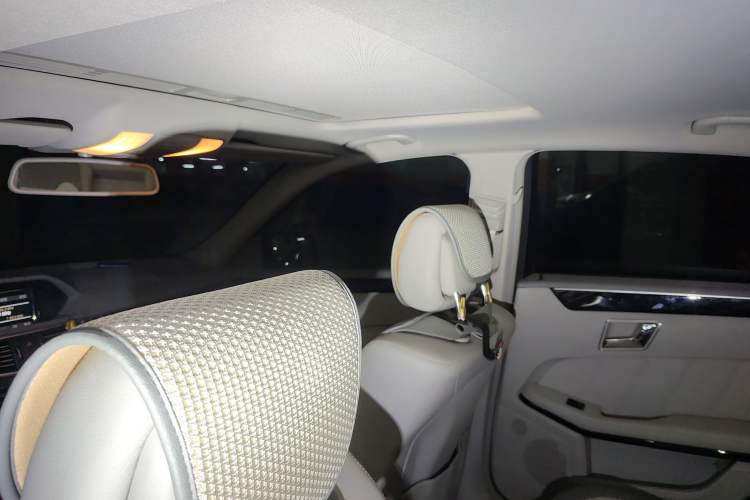 Used Mercedes-Benz E-Class 2010 E 200 CGI Elegant Model
