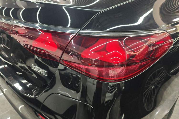 Used Mercedes-Benz E-Class New Energy 2024 E 350 e L Plug-in Hybrid Sedan Right Rear Taillight