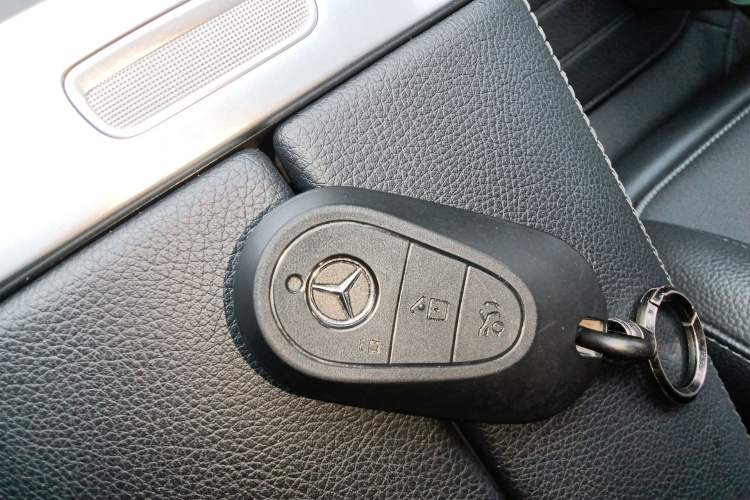 Used Mercedes-Benz C-Class 2024 Restyled C-Class 260 L Sport Edition Vehicle Key