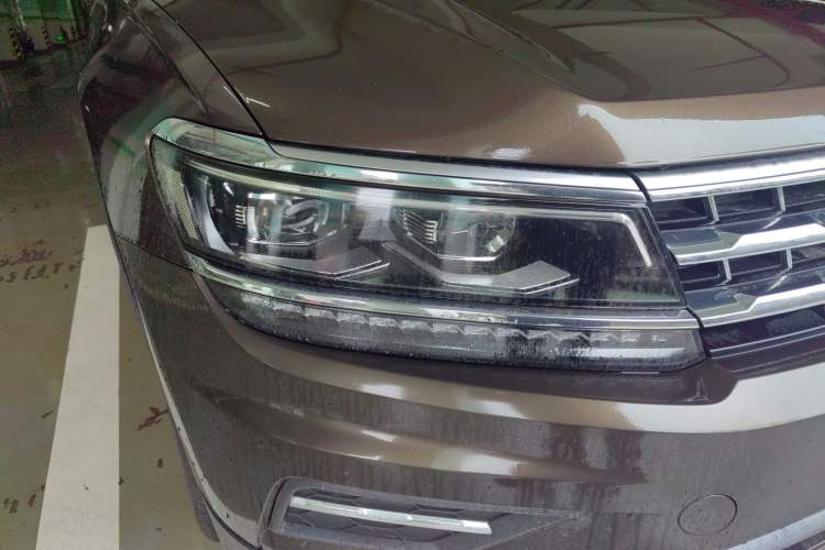 Used Volkswagen Tiguan L 2018 380TSI Automatic All-Wheel Drive Luxury Edition
