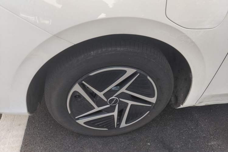 Used Roewe D6 2025 450 km Premium Edition