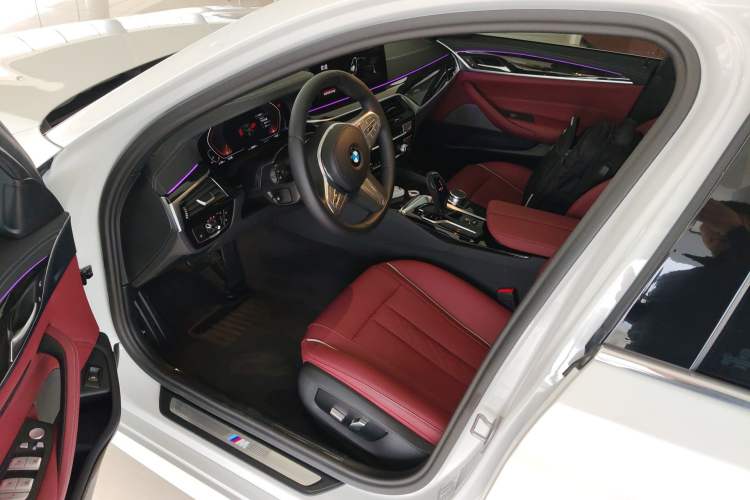 Used BMW 5 Series 2022 Second Facelift 525Li M Sport Package Driver Seat