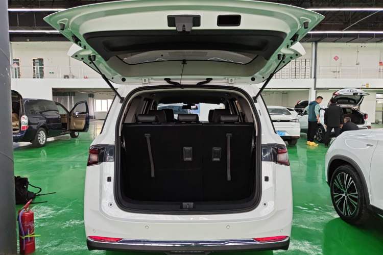 Used Wuling Jiachen 2022 1.5T CVT Smart Luxury Version