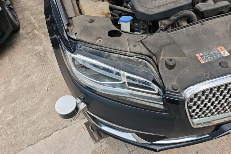 Used Lincoln MKZ 2018 2.0T Prestige Edition Right Front Headlight