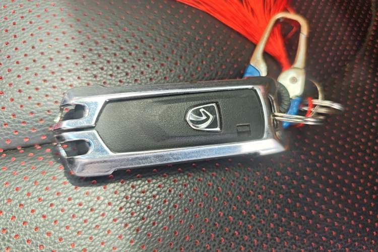 Used Baojun 560 2015 1.8L manual luxury version Vehicle Key