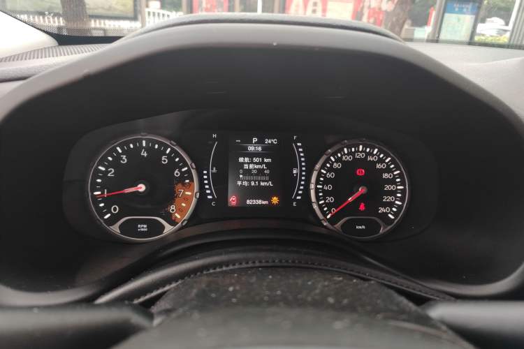 Used Jeep Renegade 2018 Connected Large Screen Version 180T Automatic Kinetic Edition+
