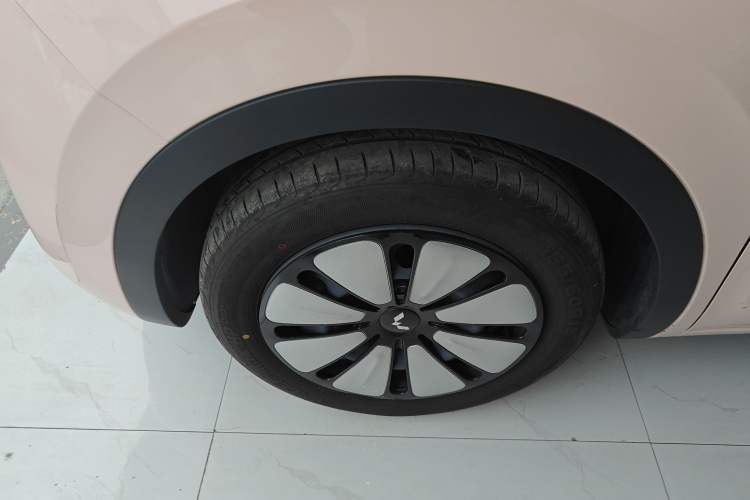 Used Wuling Bingo 2024 333 km Enjoyment Version
