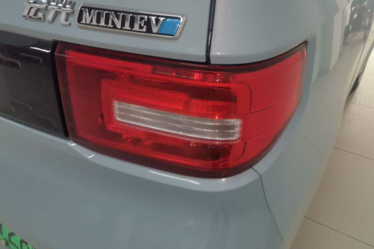 Used Wuling Hongguang MINIEV 2022 Easy Version Lithium Iron Phosphate Right Rear Taillight