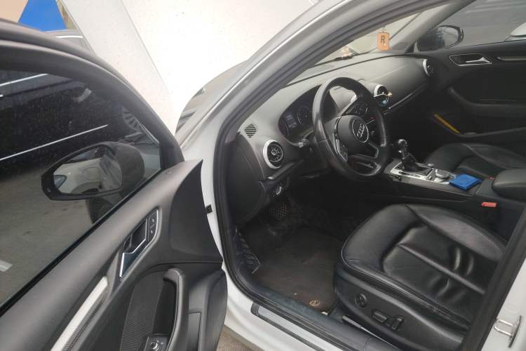 Used Audi A3 2017 Sportback 35 TFSI Style Edition Driver Seat