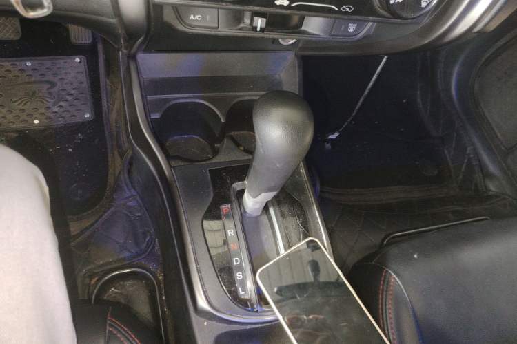 Used Honda Greiz 2016 1.5L CVT Classic Edition
