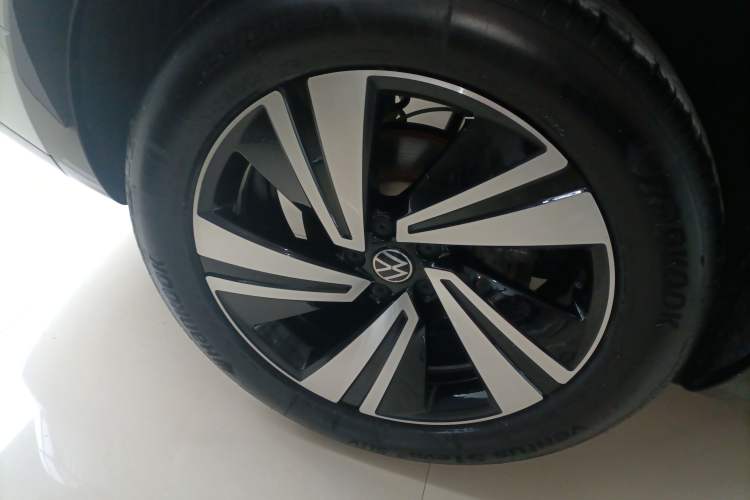 Used Volkswagen Tavendor 2023 380TSI Four-Wheel Drive R-Line Cruise Edition